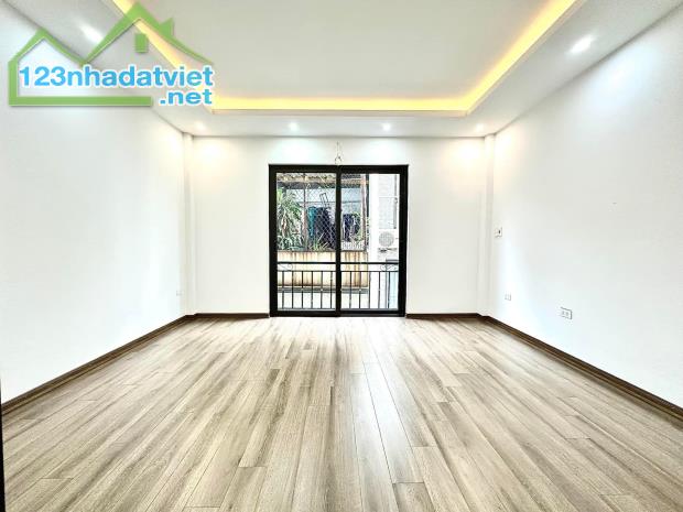 Chỉ 2.5 tỷ có nhà  Phương Canh, xây mới 5 Tầng, 3P ngủ, gần Mỹ Đình 3km - 2