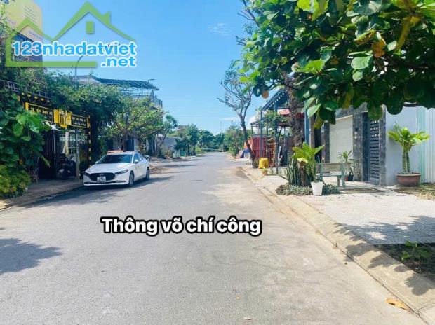 Bán Đât Ven Sông Hòa Quý cạnh dãy shophouse võ chí công