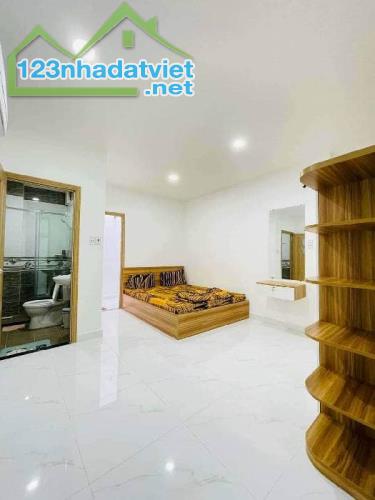 Nhà Xô Viết Nghệ Tĩnh, P.26, 44m2, 2 tầng , ngang khủng 4.4m