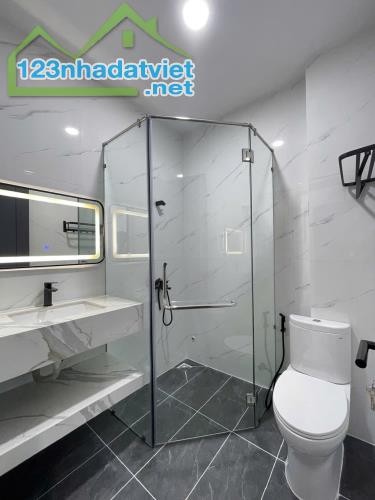 Bán Nhà MẶT TIỀN NGUYỄN HỒNG ĐÀO 47m2, 04TẦNG, Phường14-TânBình - 5