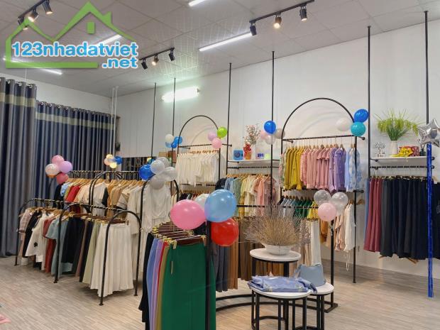 CHÍNH CHỦ CẦN SANG NHƯỢNG SHOP QUẦN ÁO Địa chỉ: Phú Mỹ - Bà Rịa Vũng Tàu - 1