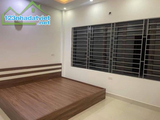 Nhà C4 Tăng Bạt Hổ , P.11, 70 m2,HXH thông sát,HC - 1