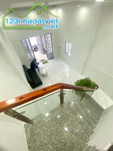 Bán Nhà Nguyễn Thị Búp 70m2, 2 Tầng, nhà cực đẹp giá cực tốt - 2