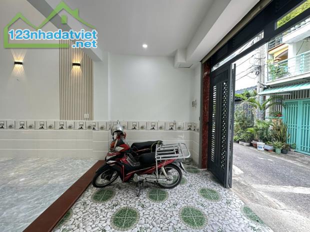 Nhà hẻm 6m Tân Chánh Hiệp, Q12 cần bán gấp. LH chính chủ: 0977996865 - 2