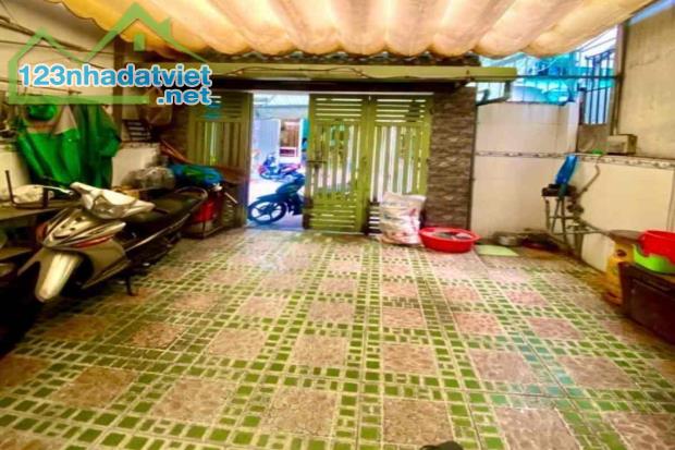 Bán nhà Đường Số 18, Tân Phú, 4.5m x 20m, 90 m², gần chợ Tân Hương - Giá 6.45 tỷ TL - 3