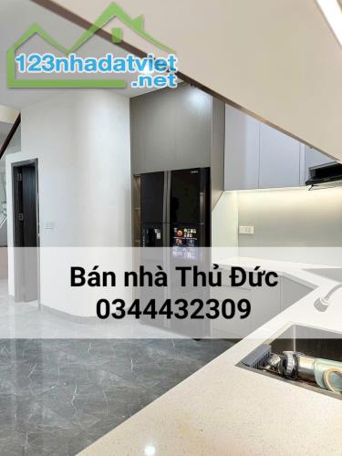 Bán nhà Thủ Đức, Siêu thị Coopmart, Quang Trung, Hiệp Phú, 110 m2, 4 tầng BTCT, 10 tỷ xx - 3