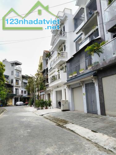 Bán nhà Thượng Thanh dt 48m2 x 2 tầng giá 4 tỷ 300.