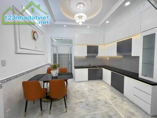 Nhà Đường Ngô Quốc Chí, Bình Chiểu, Thủ Đức, 52m2, nhỉnh 4 tỷ