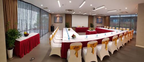 320 Tỷ Hotel & Residence 70P + Hầm Rượu Đẳng Cấp Nhất Thủ Đô Pháp Lý Sạch FULL tiện ích