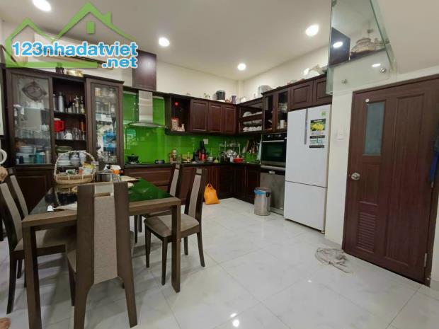 Ở NGAY! Bán Nhà 2 Tầng Cực Đẹp Lê Văn Sỹ, 60m2 (4.3x14m), 7.5 Tỷ - 1