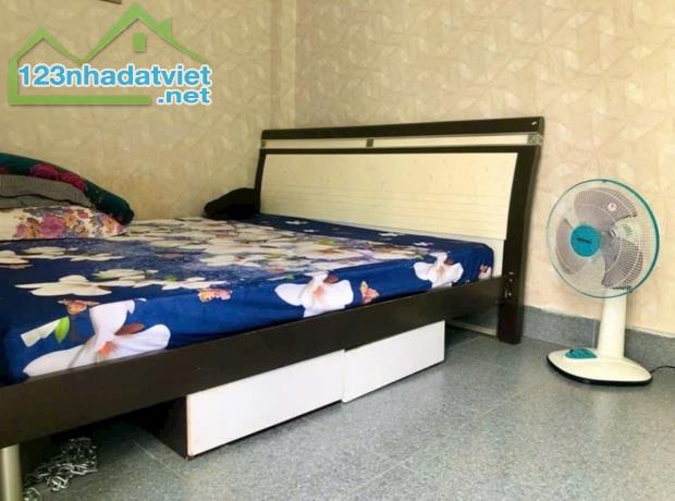 NHÀ 3 TẦNG MẶT TIỀN KHU BÀN CỜ NGUYỄN HỮU HUÂN 67M2, NGANG 4.5M GIÁ 6 TỶ 300 - 2