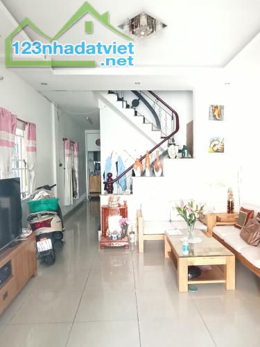 Bán Nhà Mặt Tiền 2 Tầng 104m2, Đường Số 13, Linh Tây, Thủ Đức. - 1