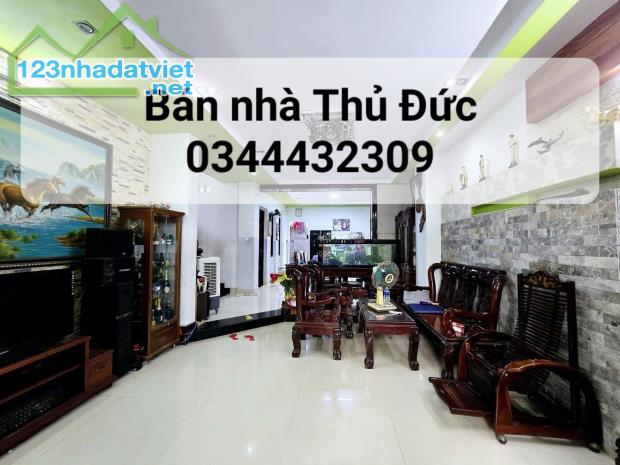 Bán nhà Thủ Đức, Biệt Thự Vip Ngay Trương Văn Bang, Ủy Ban Thành Phố, 140 m2, 16 tỷ nhỉnh