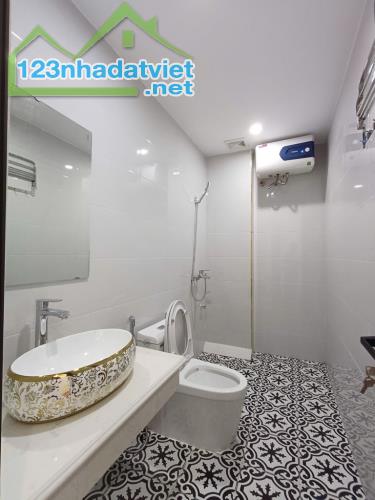 Bán Nhà Minh Khai 46m2 / 5 Tầng / Mặt tiền 4.2m / 7.9 tỷ, Nhà Mới Đầy Đủ Nội Thất,Gấn Phố - 2