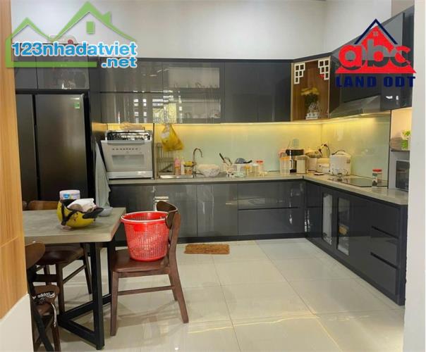 nhà đẹp hẻm dân cư đông đúc, đường 9m, kết cấu nhà kiên cố, gần trường ,chợ - 1