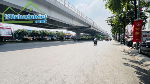 Tòa Building Mặt Phố Hoàng Quốc Việt - Cầu Giấy 200m2, Mặt Tiền Khủng, Vị Trí Vàng - 1