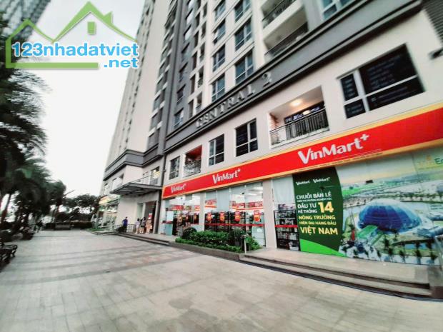 Thuê Shophouse 2 tầng Vinhomes Central Park, Tháng 10.2024 hơn 150m: 112 triệu.LH: - 2