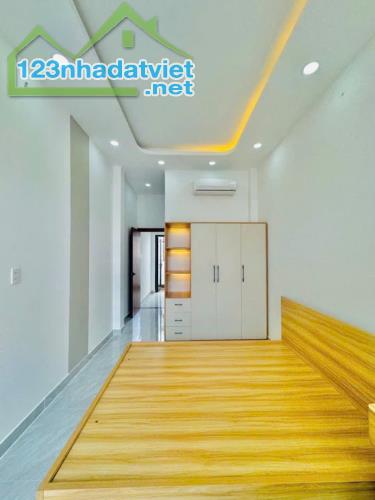 57m2, Chỉ 5,3 Tỷ ! Bán Nhà Đường Nguyên Hồng 57m2 ( 3,5m x 15m ), 2 Tầng, P11, Chỉ 5,3 Tỷ - 3