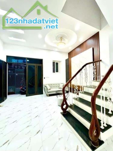 Bán nhà THÁI HÀ 40M X 5T  PHÂN LÔ - 2 MẶT NGÕ Ô TÔ TRÁNH - KINH DOANH - HIẾM - 2