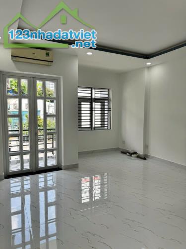 BÁN NHÀ 3 TẦNG HXH GẦN ĐƯỜNG NGUYỄN DUY TRINH, BÌNH TRƯNG TÂY, QUẬN 2 - 90M2 CHỈ 7,2 TỶ - 2