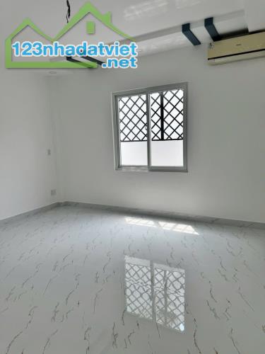 BÁN NHÀ 3 TẦNG HXH GẦN ĐƯỜNG NGUYỄN DUY TRINH, BÌNH TRƯNG TÂY, QUẬN 2 - 90M2 CHỈ 7,2 TỶ - 3