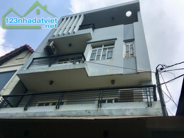 Nhà 4 tâng hẻm xe hơi 458 Huỳnh Tấn Phát, Bình Thuận Q7 4 tầng 121m2 ngang 6,3m, 9.3 tỷ