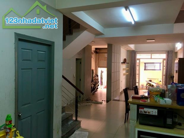 Nhà 4 tâng hẻm xe hơi 458 Huỳnh Tấn Phát, Bình Thuận Q7 4 tầng 121m2 ngang 6,3m, 9.3 tỷ - 1