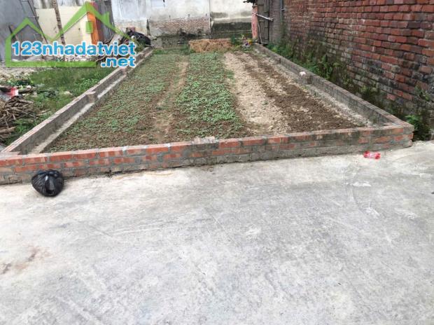 Bán đất lô góc Mai Đình Sóc Sơn 42m2 full thổ cư MT4m ôtô vào nhà nhỉnh tỷ xíu