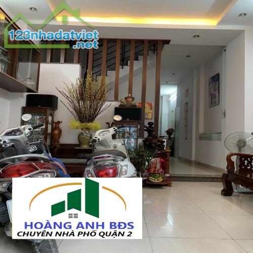 Bán nhà riêng HXH _ Đường Nguyễn Duy Trinh, Quận 2 _ 2 tầng 4 pn 2 wc _ 118 m2