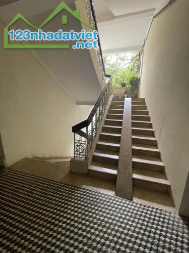 BÁN NHÀ TẬP THẾ KHU 7.2HA, VĨNH PHÚC, NHÀ B, QUẬN BA ĐÌNH, TẦNG 2 46/90m2 4,5 tỷ.