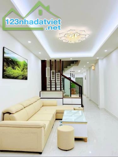 Chính chủ bán nhà Xuân Phương 40M 4 Tầng, 4P Ngủ, gần Mỹ Đình 3km giá 5 tỷ - 4