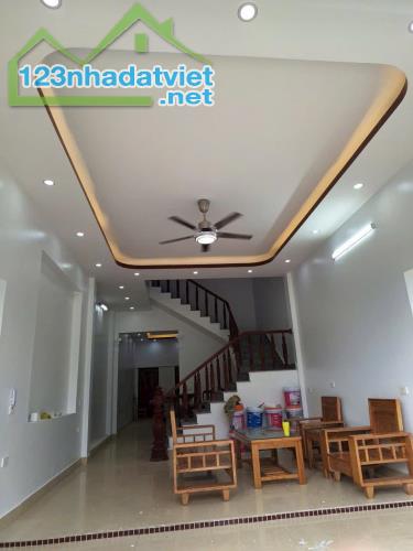 Bán nhà 2.5 tầng KĐT Vạn Lộc, ph Tứ Minh, TP HD, 74.25m2, mt 4.5m, 3 ngủ, 2 vs, giá tốt - 1