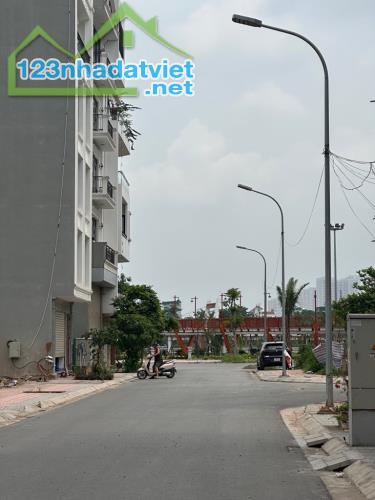 BÁN ĐẤT NGỌC THỤY -  7,6 TỶ - 50M2 - ĐƯỜNG THÔNG Ô TÔ, HÀNG XÓM CÔNG VIÊN LONG BIÊN - 1