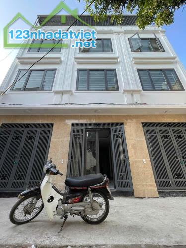 HOT!!! 3.3 TỶ CÓ NGAY NHÀ 3 TẦNG 36M2, 50M RA QL6A - BIÊN GIANG