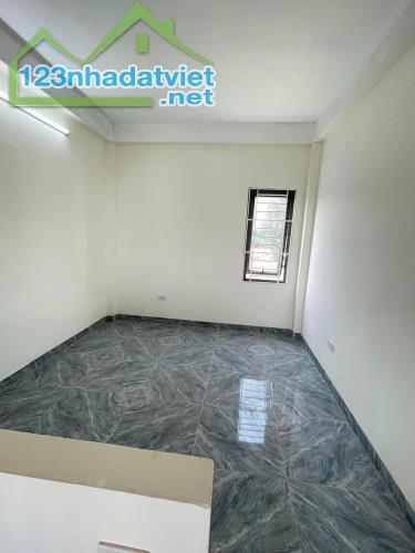 HOT!!! 3.3 TỶ CÓ NGAY NHÀ 3 TẦNG 36M2, 50M RA QL6A - BIÊN GIANG - 4