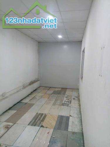 Cho thuê kho Thanh Trì. Diện tích 200m2, Giá 8 triệu/tháng