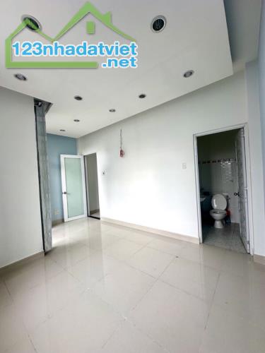 🏡  BÁN NHÀ PHƯỚC LONG B - NHÀ ĐẸP 3 TẦNG Ở NGAY - CHỈ NHỈNH 5 TỶ - 4