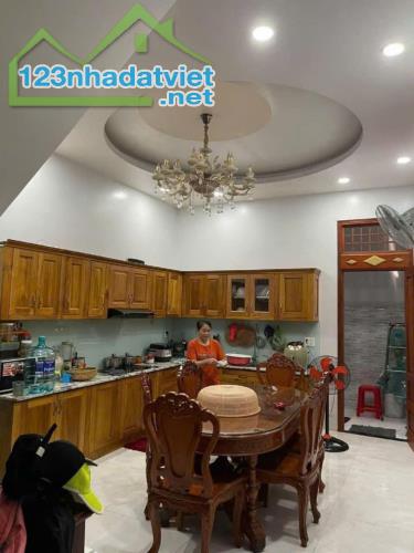 Bán Nhà Trung Mỹ Tây, 3 Tầng ,80m2, 4x20, Hẻm XH Thông, 5.5 Tỷ Còn TL - 2