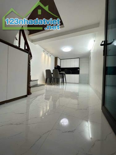 Bán nhà đẹp phố An Trạch 32m2 4tầng mặt tiền 3.2m nhỉnh 4tỷ Đống Đa - 3