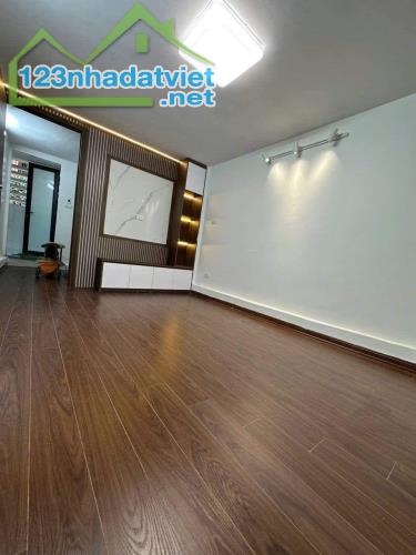 Bán nhà đẹp phố An Trạch 32m2 4tầng mặt tiền 3.2m nhỉnh 4tỷ Đống Đa - 1