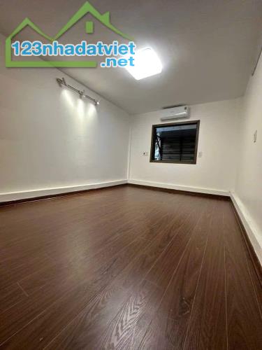 Bán nhà đẹp phố An Trạch 32m2 4tầng mặt tiền 3.2m nhỉnh 4tỷ Đống Đa