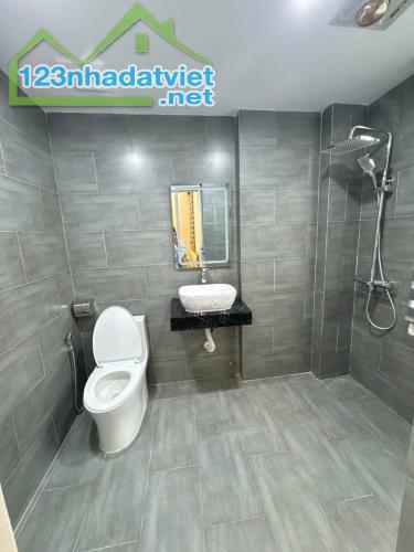 Đẳng cấp 5 sao! Nhà phố Hồng Tiến 65m2*4T*9m - 3 mặt thoáng - Tặng nội thất sang trọng