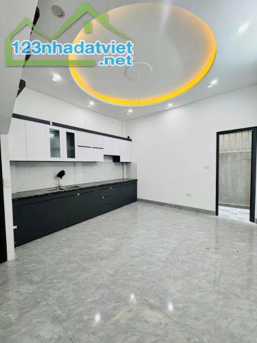 Bán nhà An Khánh 42M 4 Tầng, 5 phòng, đường 4m giá 3.3 tỷ - 2