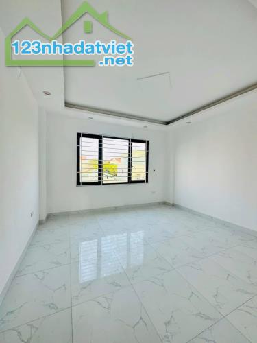 Bán nhà An Khánh 42M 4 Tầng, 5 phòng, đường 4m giá 3.3 tỷ - 5