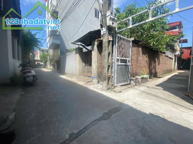 BÁN 60m2 đất Hà Phong - Liên Hà TẶNG LUÔN NHÀ 3 TẦNG SẴN VỀ Ở - VỊ TRÍ GẦN TRỤC CHÍNH - 1