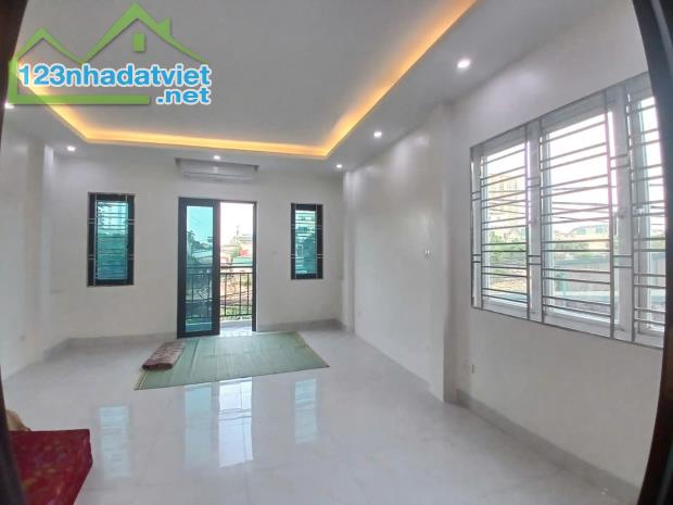 BÁN ĐẤT HỮU LÊ- THANH TRÌ, 50 M2, 5 TẦNG, MẶT TIỀN 4,5M, GIÁ 12,6 TỶ. - 1