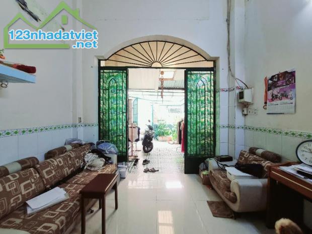 Bán nhà Gò Vấp, khu vực  Lê Quang Định - Nguyên Hồng,  76M², 3Pn, 5.63 tỷ TL - 3