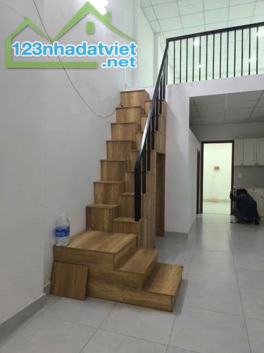 Nhà MT đường 37 Thủ Đức 53m2 4,5x 12, trệt lầu, chỉ 2.4  tỷ TL - 3