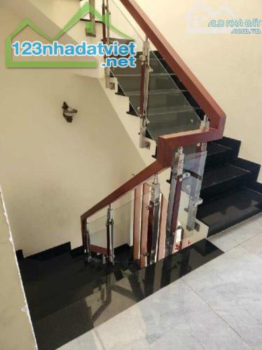 An phú Đông Quận 12 (55,3m2) 3 tầng đường 6m giá 4,5 tỷ TL - 1