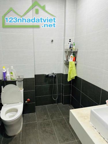 Bán nhà hẻm xe hơi tránh đường Nguyễn Hữu Tiến phường Tây Thạnh quận Tân Phú - 1